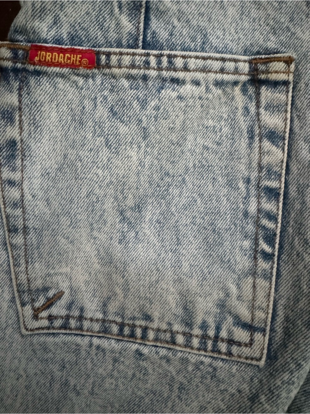 Vintage Acid Wash Jordache Jeans - Picture 5 of 9